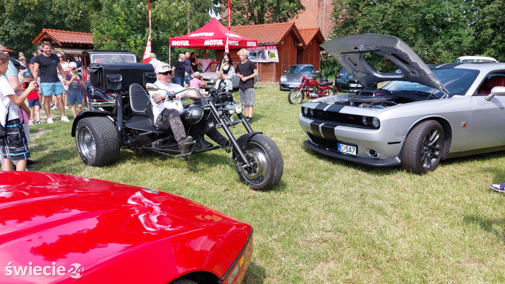 Świecki Piknik Motoryzacyjny - cz. 2 zdjęć
