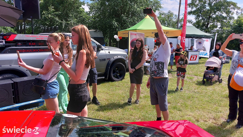 Świecki Piknik Motoryzacyjny - cz. 2 zdjęć