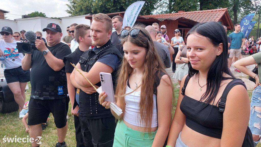 Świecki Piknik Motoryzacyjny - cz. 2 zdjęć