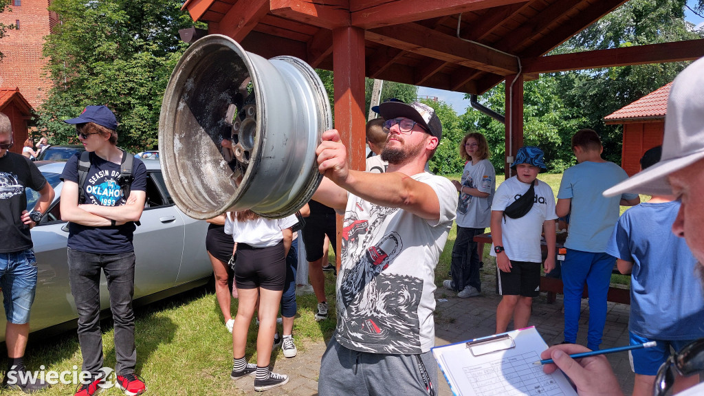 Świecki Piknik Motoryzacyjny - cz. 2 zdjęć