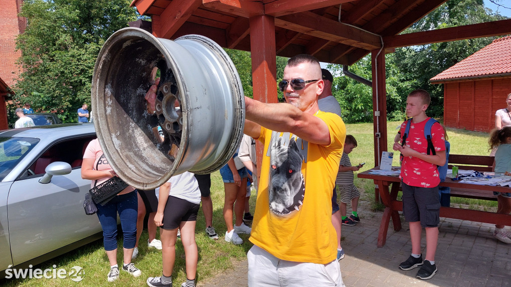 Świecki Piknik Motoryzacyjny - cz. 2 zdjęć