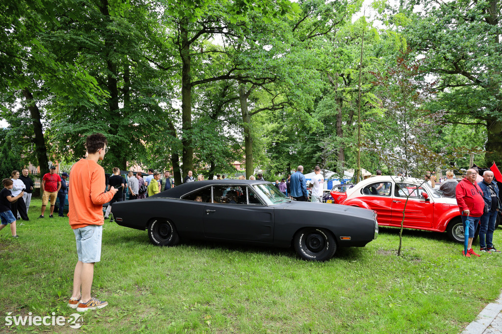 Piknik motoryzacyjny w Polednie