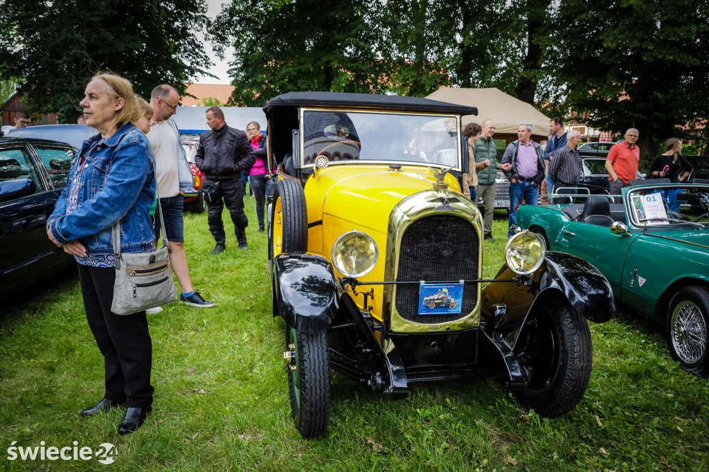Piknik motoryzacyjny w Polednie