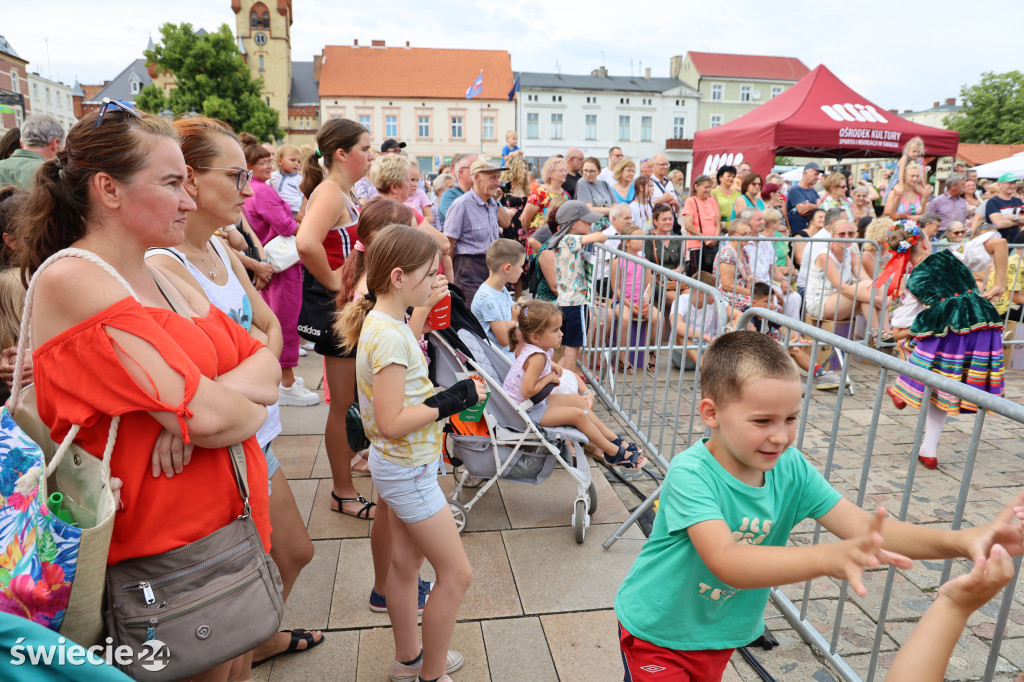 Lato z folklorem w Świeciu