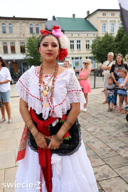 Lato z folklorem w Świeciu