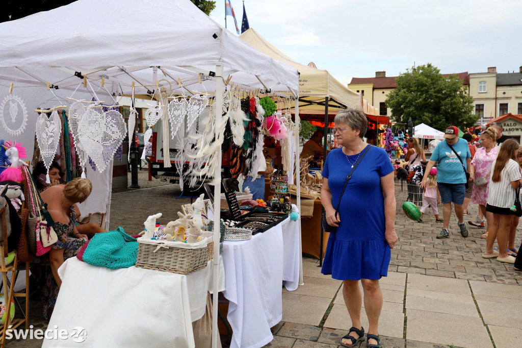 Lato z folklorem w Świeciu