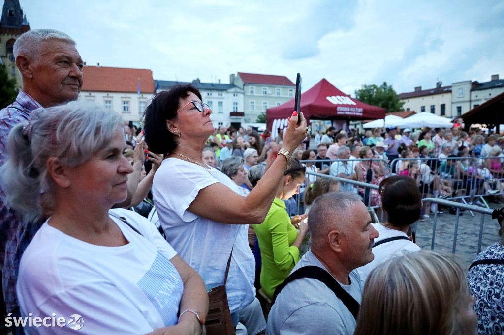 Lato z folklorem w Świeciu