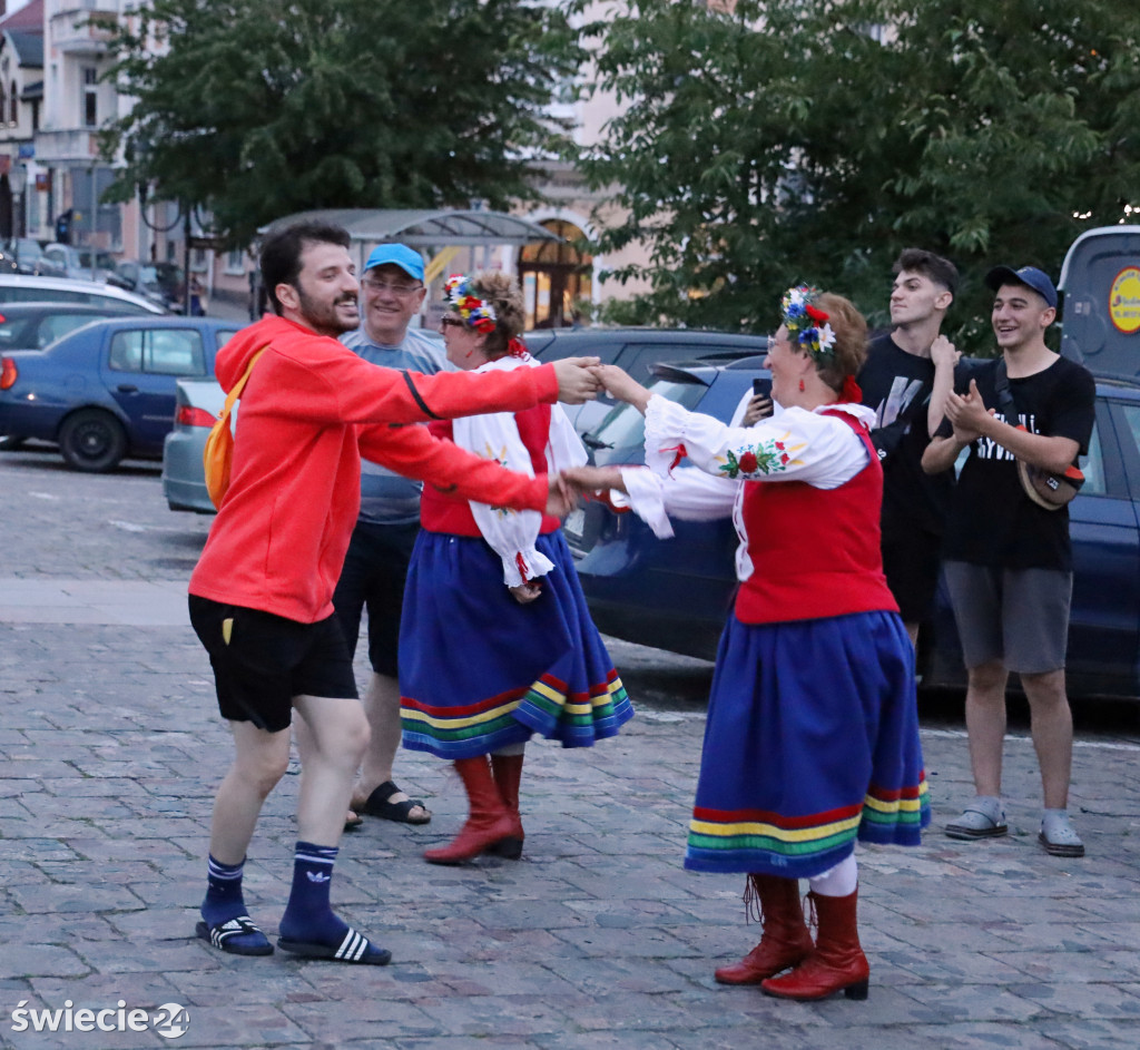 Lato z folklorem w Świeciu