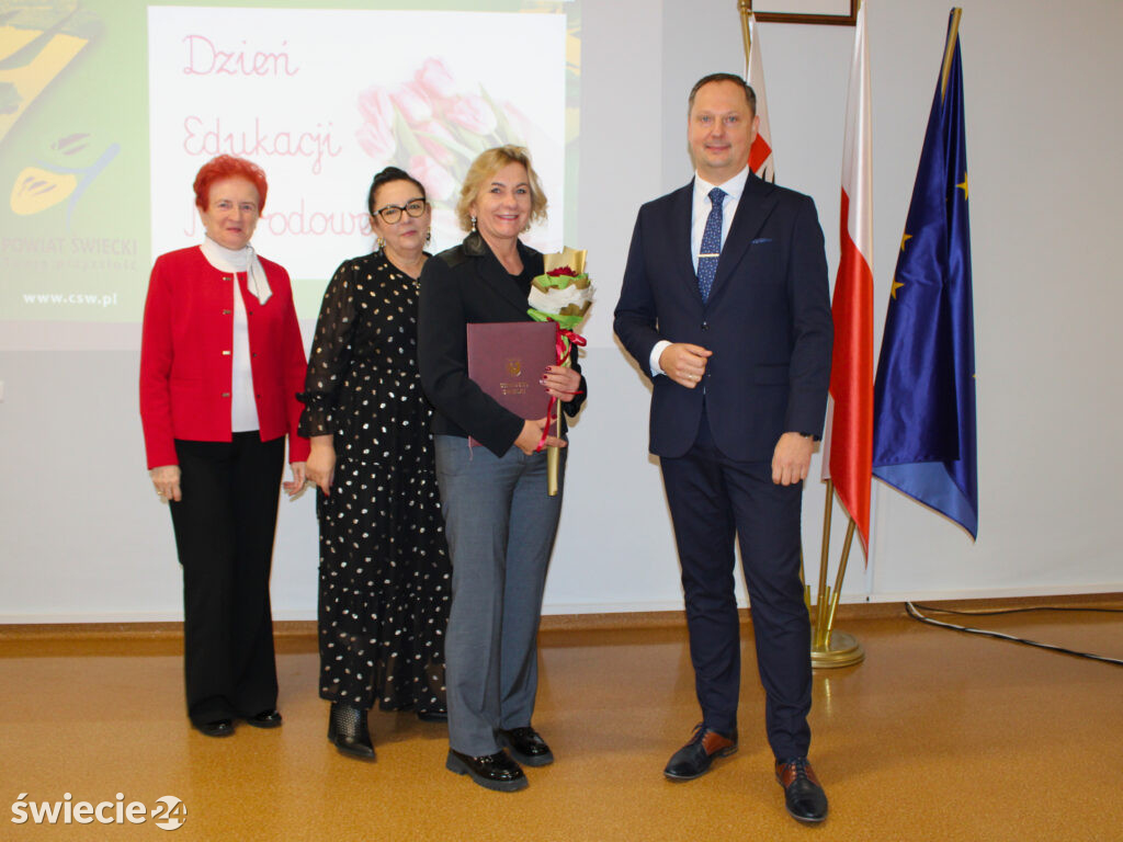 Nauczyciele docenieni przez starostę