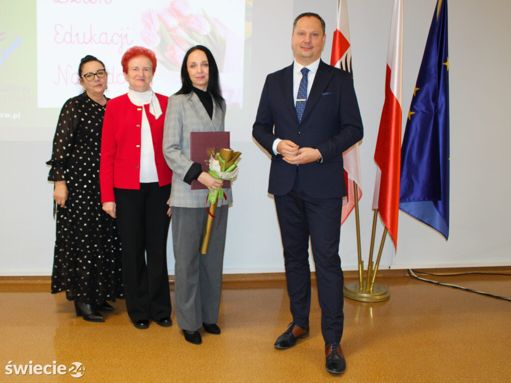 Nauczyciele docenieni przez starostę