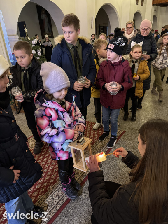 Harcerze przynieśli Betlejemskie Światło Pokoju