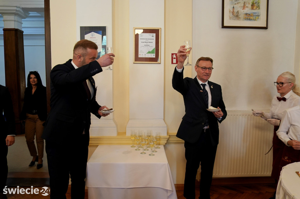 Podpisanie umowy partnerskiej Świecia z Abbeville