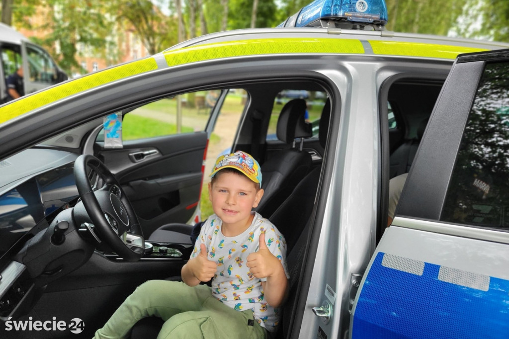 Profilaktyczny piknik z policją w Świeciu
