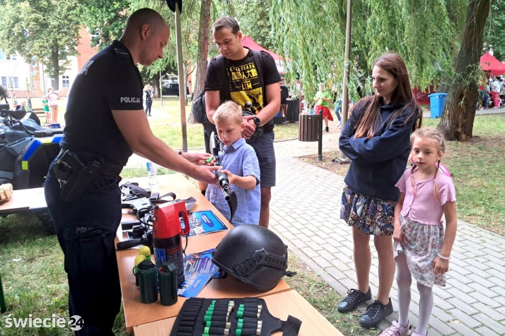 Profilaktyczny piknik z policją w Świeciu