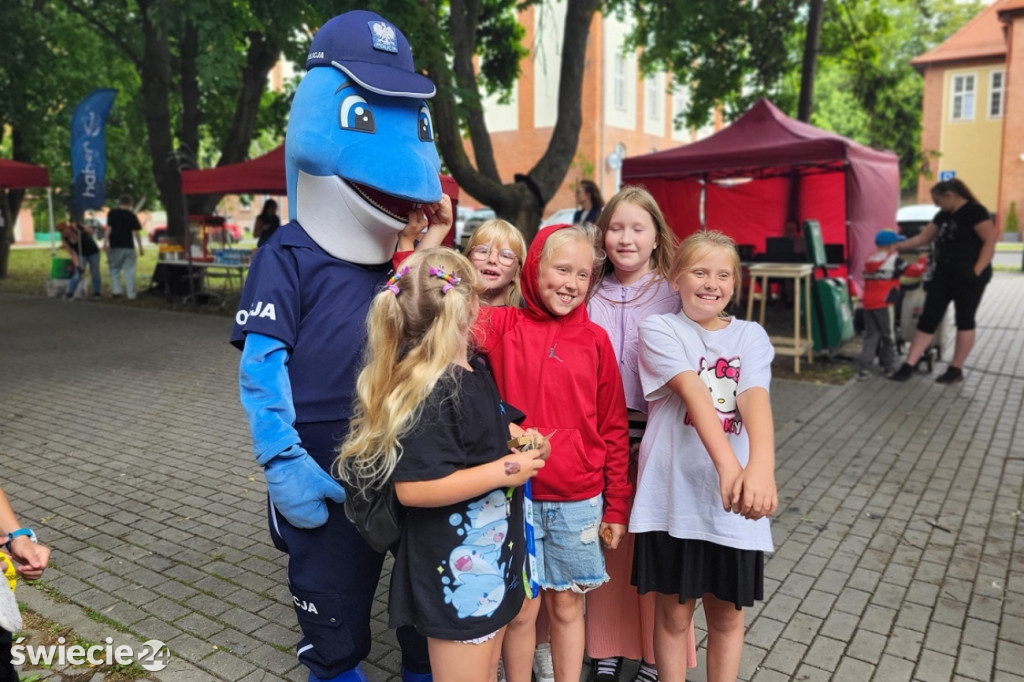 Profilaktyczny piknik z policją w Świeciu
