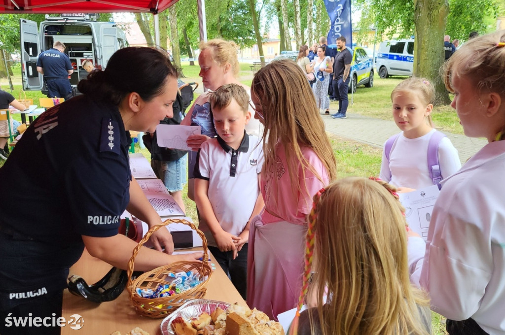 Profilaktyczny piknik z policją w Świeciu