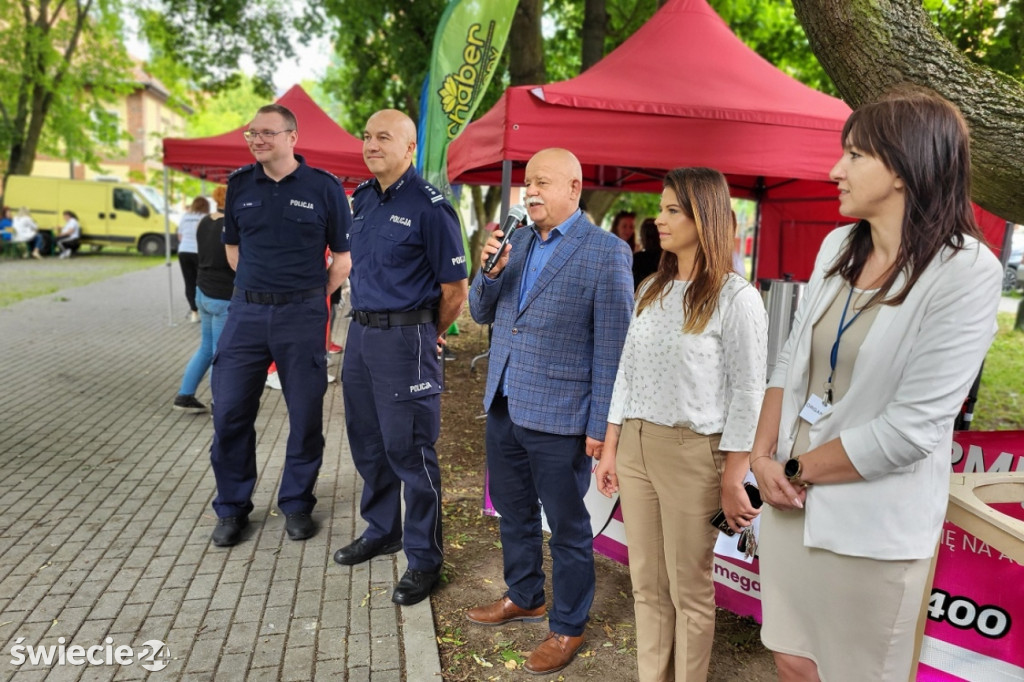 Profilaktyczny piknik z policją w Świeciu