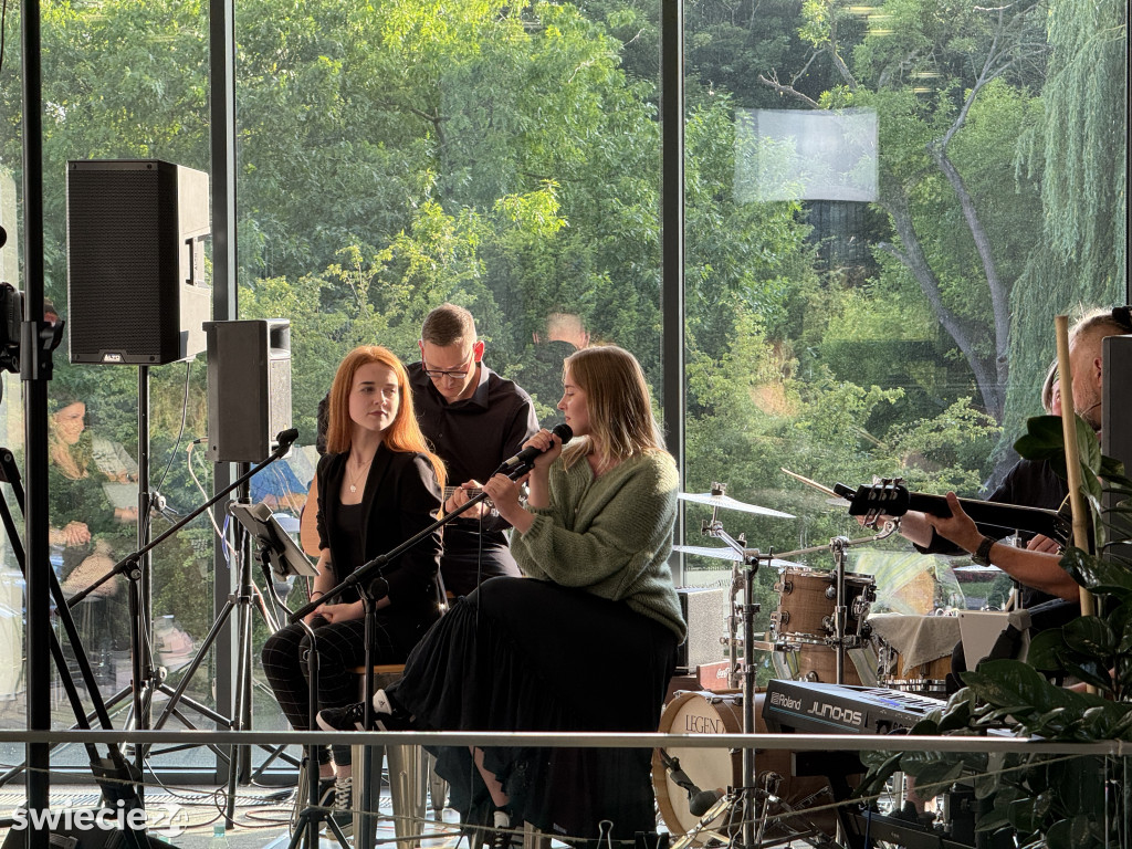 Muzyka w bibliotece. Koncert zespołu Przestrzeń
