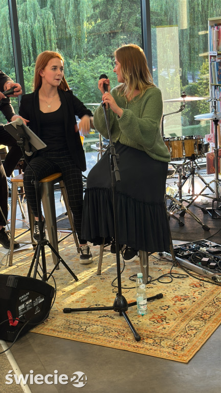 Muzyka w bibliotece. Koncert zespołu Przestrzeń