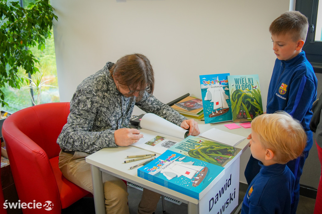 Piknik Literacki Odlot w bibliotece