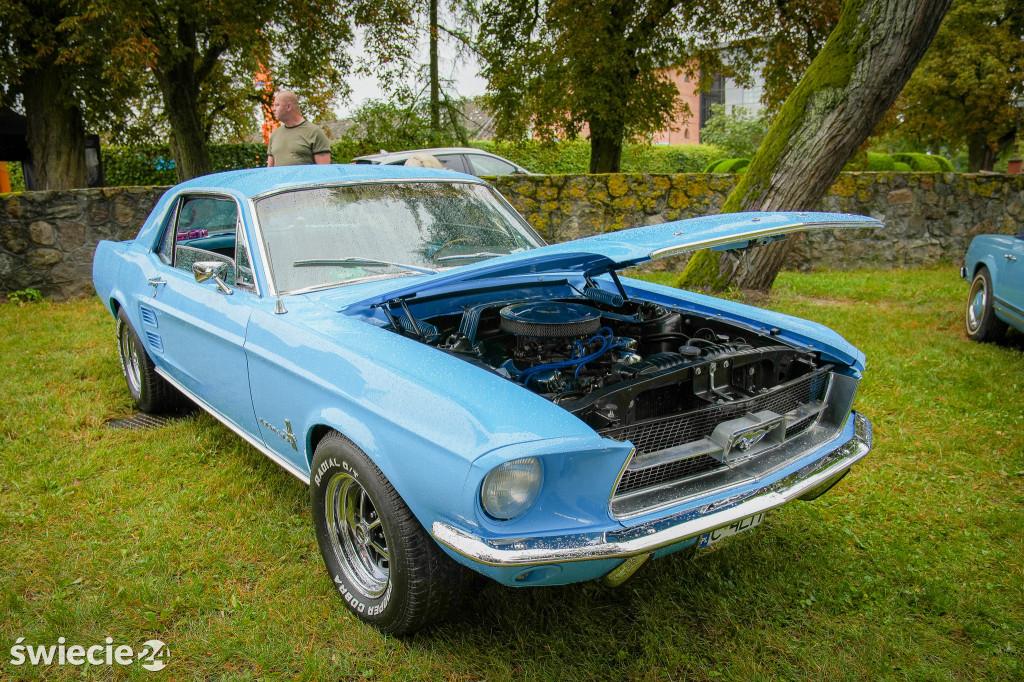 Piknik w Polednie i wystawa oldtimerów