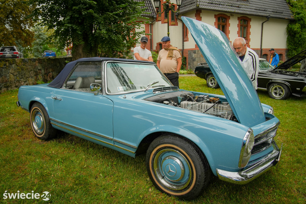 Piknik w Polednie i wystawa oldtimerów