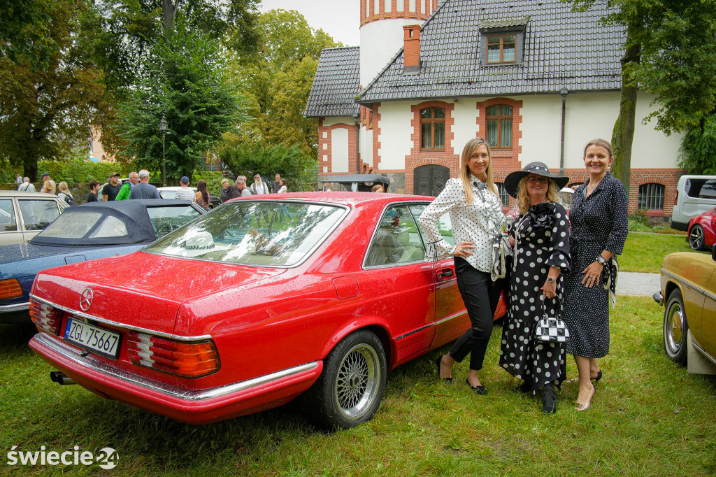 Piknik w Polednie i wystawa oldtimerów