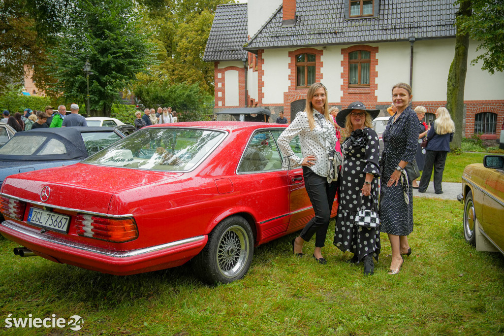 Piknik w Polednie i wystawa oldtimerów