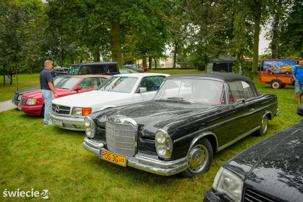 Piknik w Polednie i wystawa oldtimerów