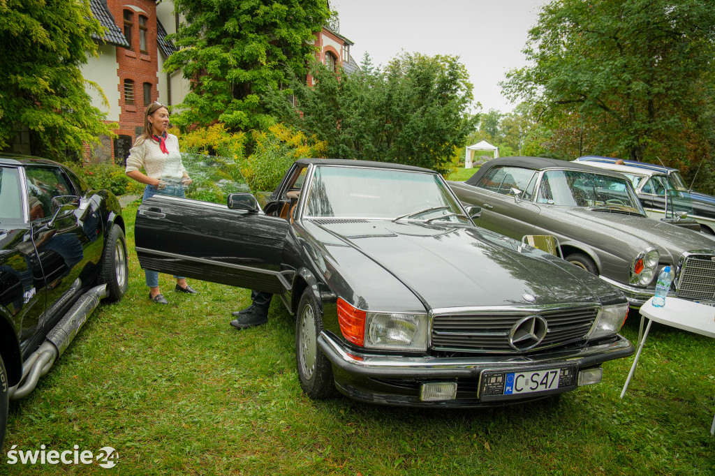 Piknik w Polednie i wystawa oldtimerów