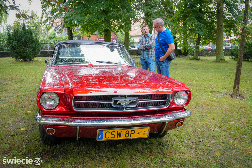 Piknik w Polednie i wystawa oldtimerów