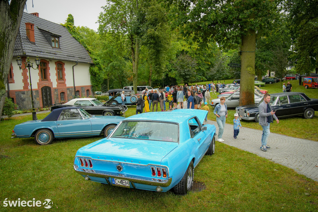 Piknik w Polednie i wystawa oldtimerów