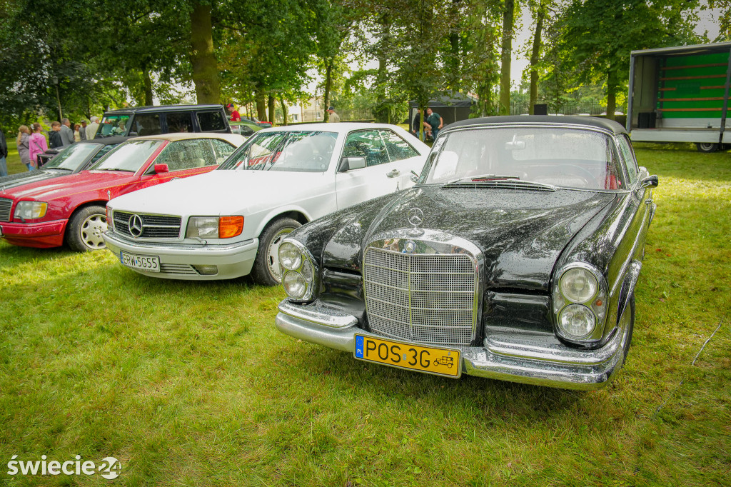 Piknik w Polednie i wystawa oldtimerów