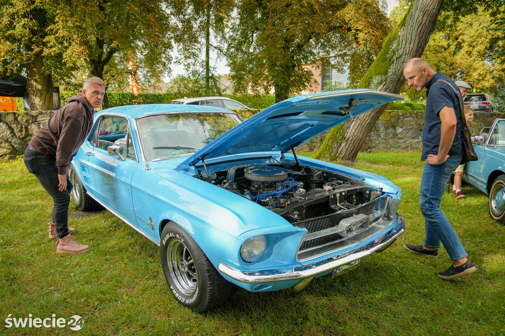 Piknik w Polednie i wystawa oldtimerów
