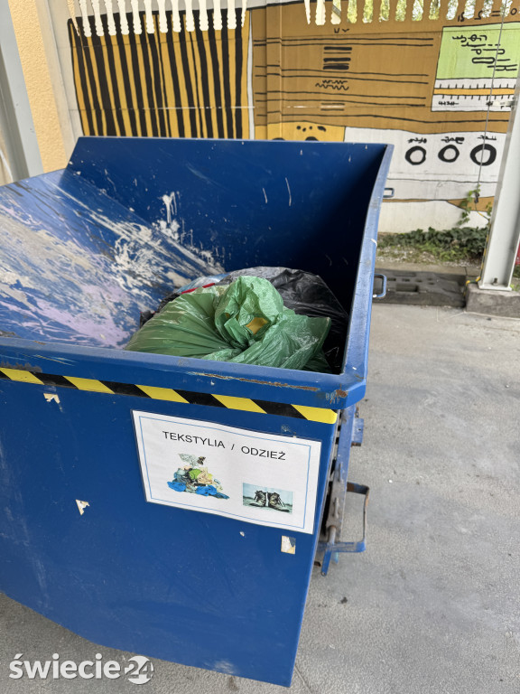 Gdzie wyrzucać zużyte ubrania?