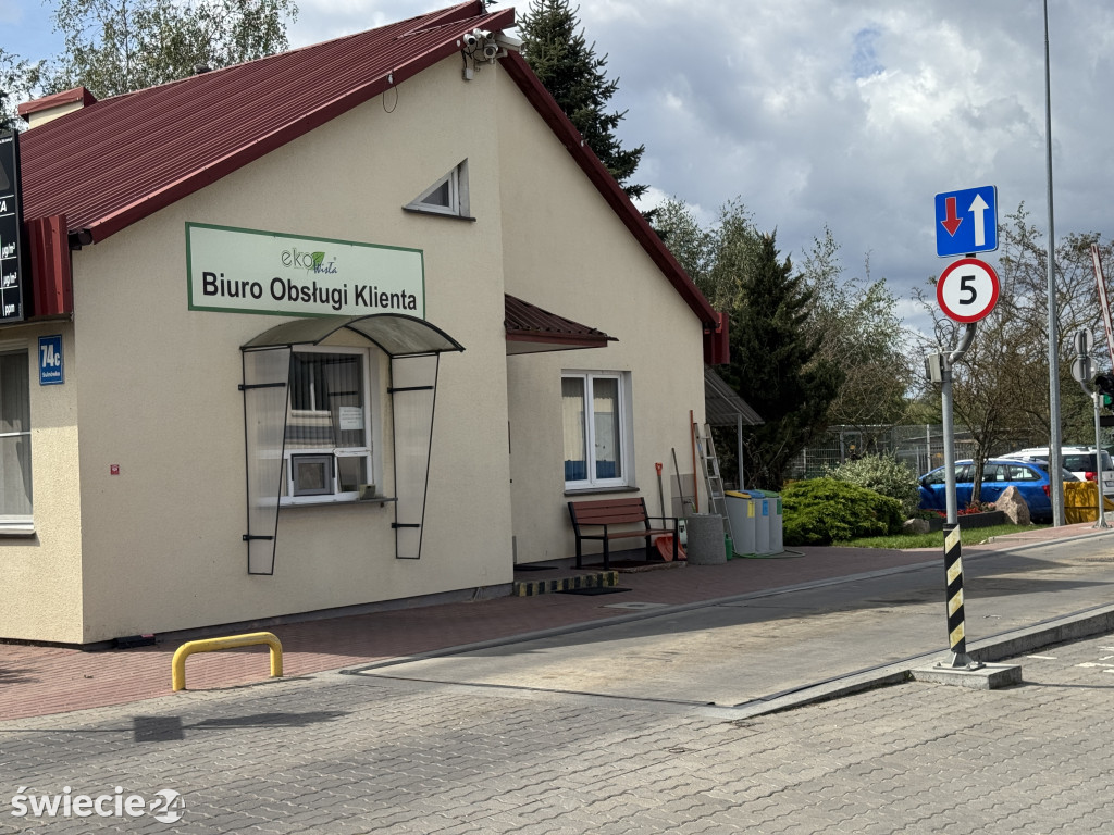 Gdzie wyrzucać zużyte ubrania?