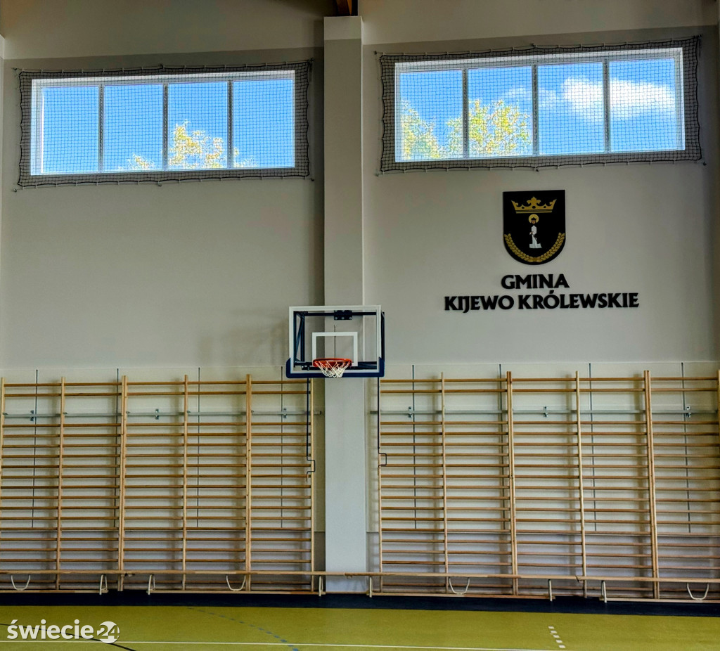 Nowoczesna hala sportowa dla szkoły w Brzozowie