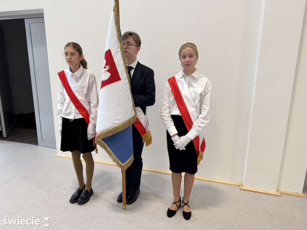 Otwarcie hali i 60-lecie szkoły w Drzycimiu