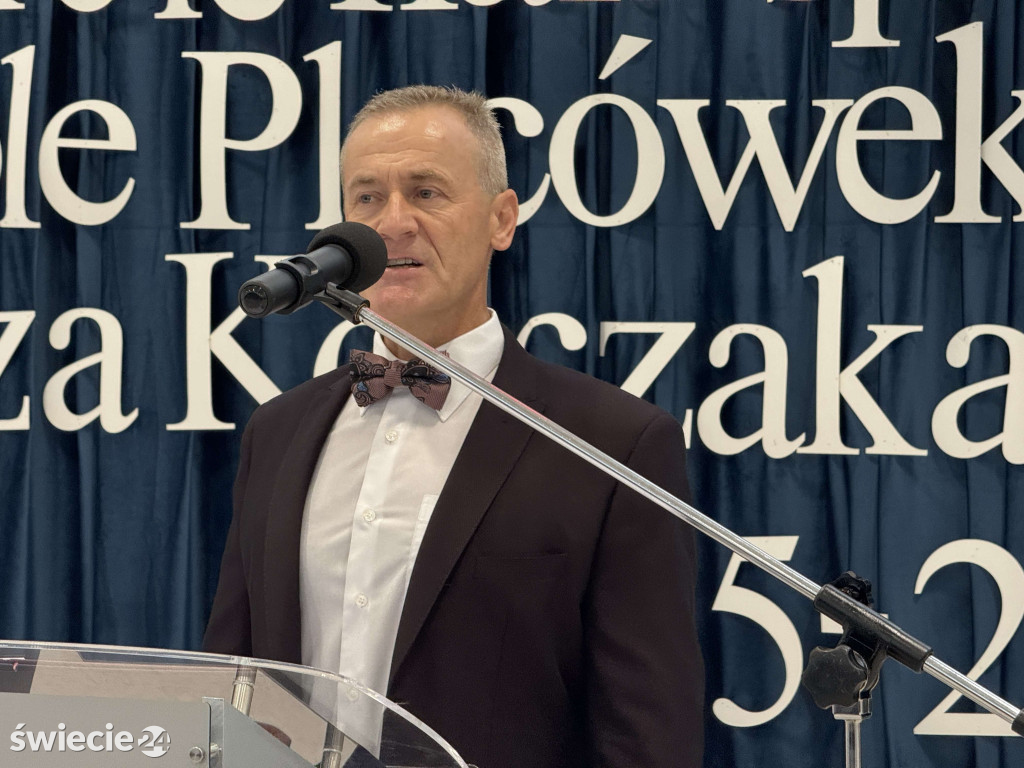 Otwarcie hali i 60-lecie szkoły w Drzycimiu