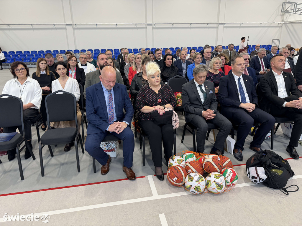 Otwarcie hali i 60-lecie szkoły w Drzycimiu
