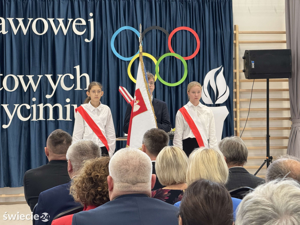 Otwarcie hali i 60-lecie szkoły w Drzycimiu