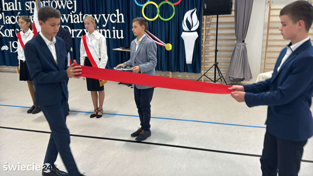 Otwarcie hali i 60-lecie szkoły w Drzycimiu