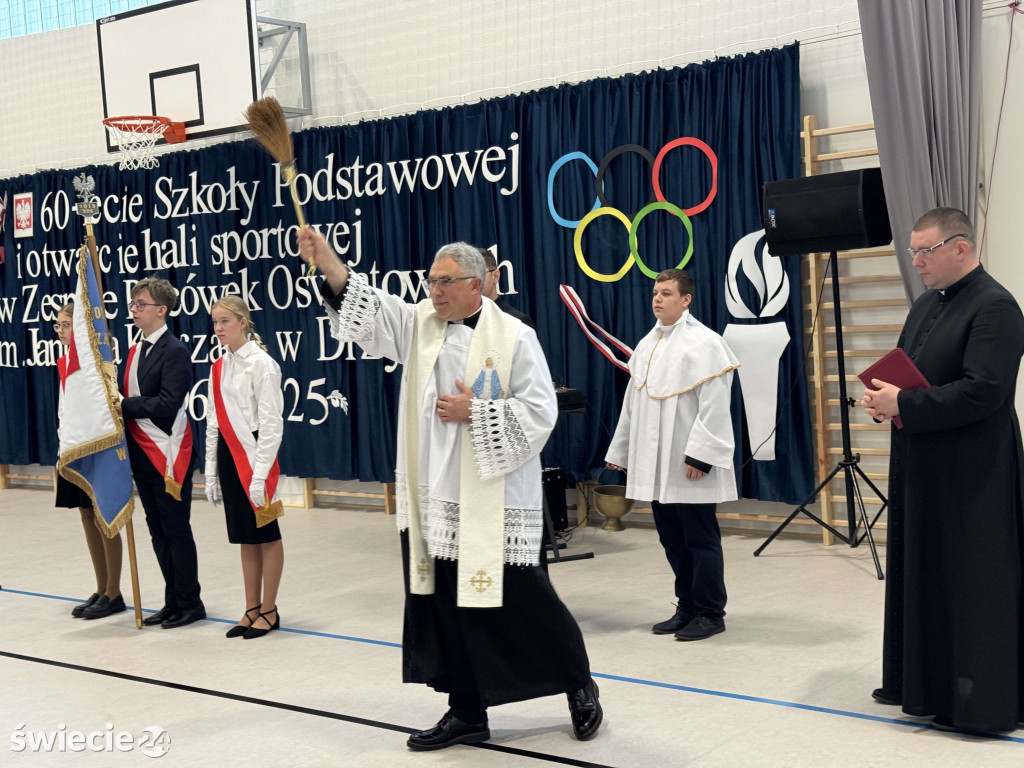 Otwarcie hali i 60-lecie szkoły w Drzycimiu