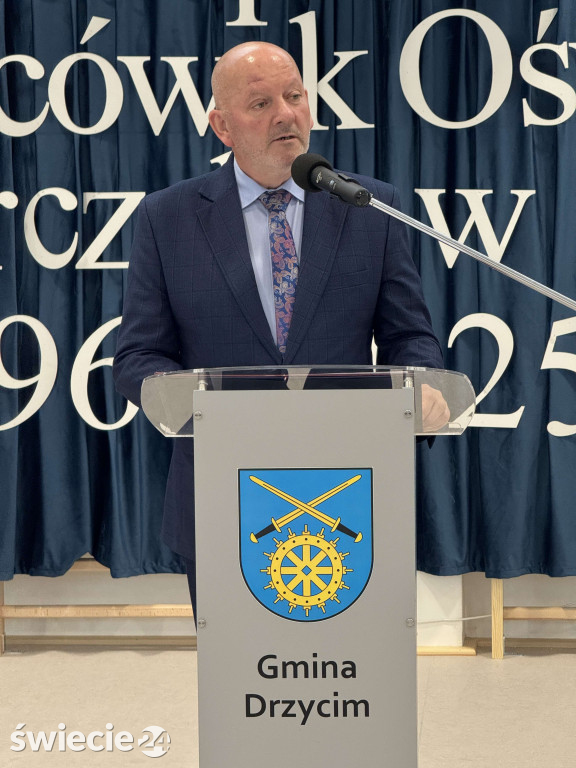 Otwarcie hali i 60-lecie szkoły w Drzycimiu