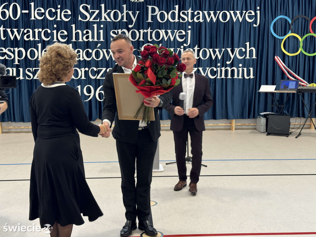 Otwarcie hali i 60-lecie szkoły w Drzycimiu