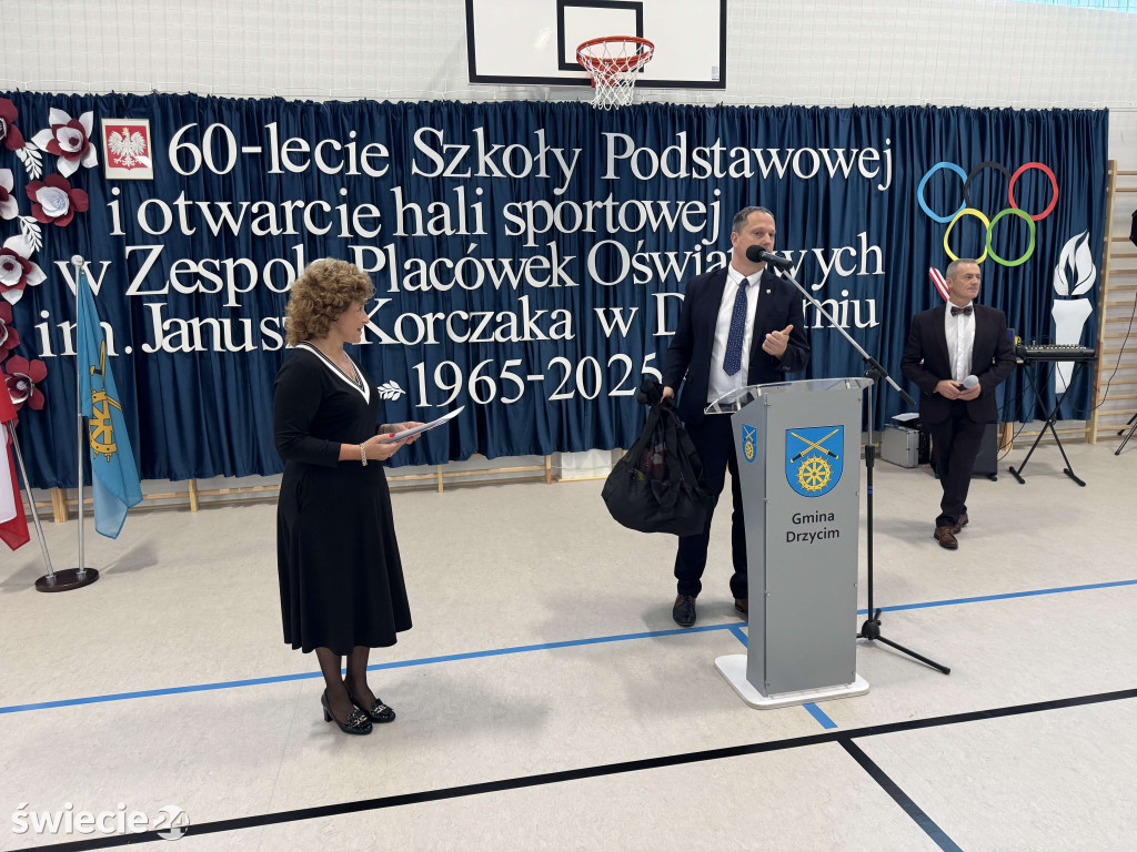 Otwarcie hali i 60-lecie szkoły w Drzycimiu