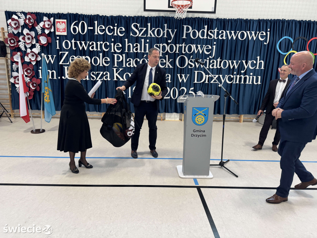 Otwarcie hali i 60-lecie szkoły w Drzycimiu
