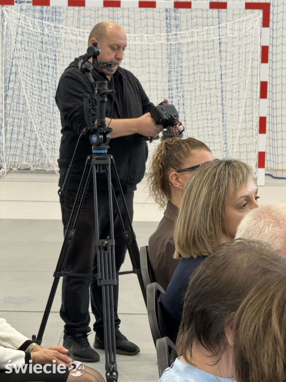 Otwarcie hali i 60-lecie szkoły w Drzycimiu