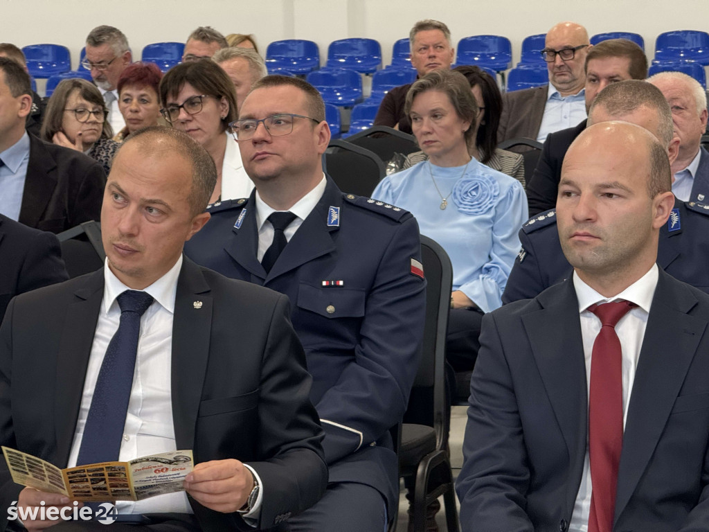 Otwarcie hali i 60-lecie szkoły w Drzycimiu