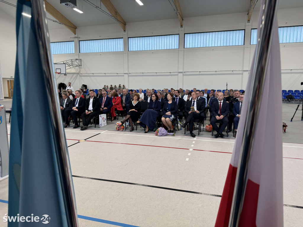 Otwarcie hali i 60-lecie szkoły w Drzycimiu